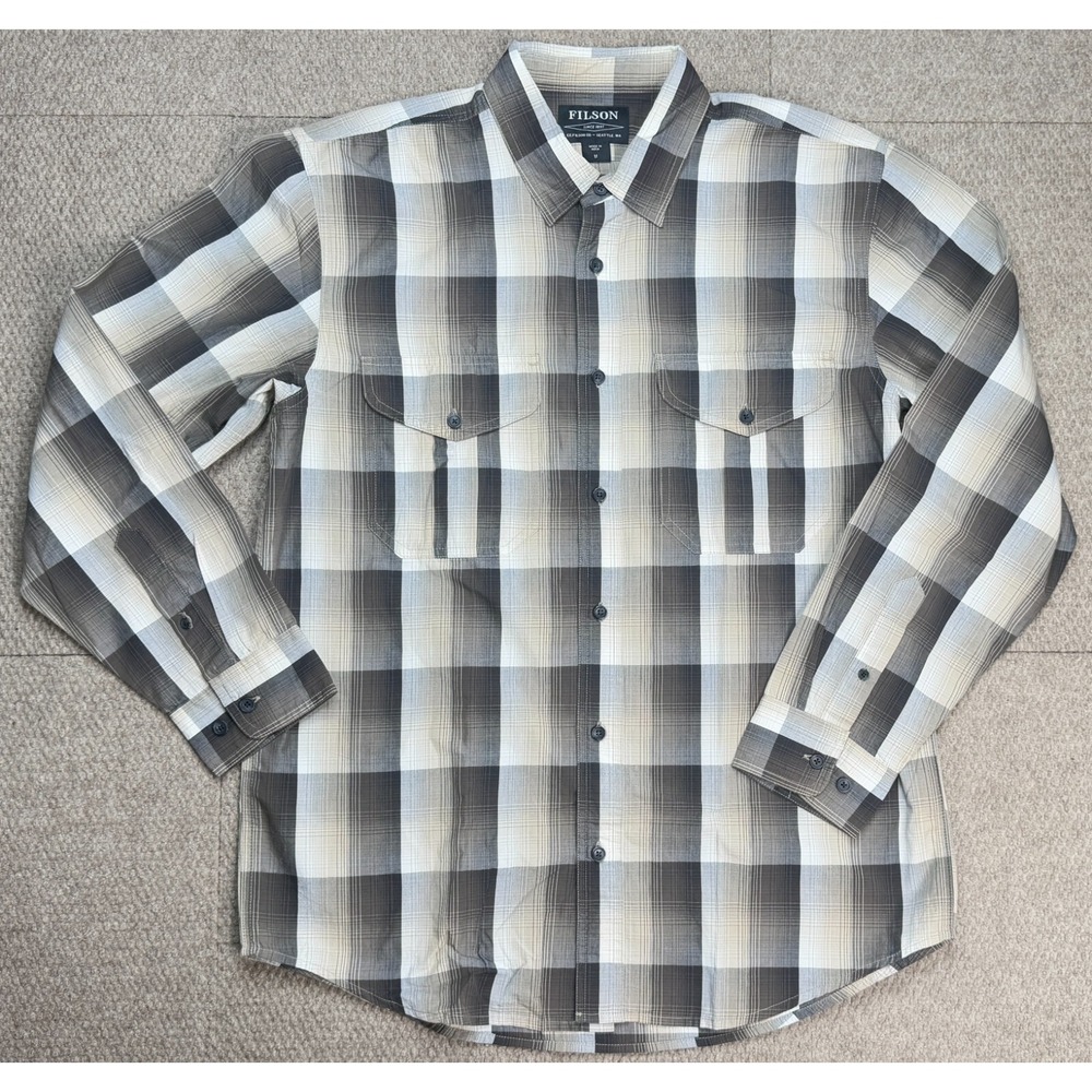 C.C. Filson Men's Button Up Plaid Long Sleeve Shirt‎ Size Medium